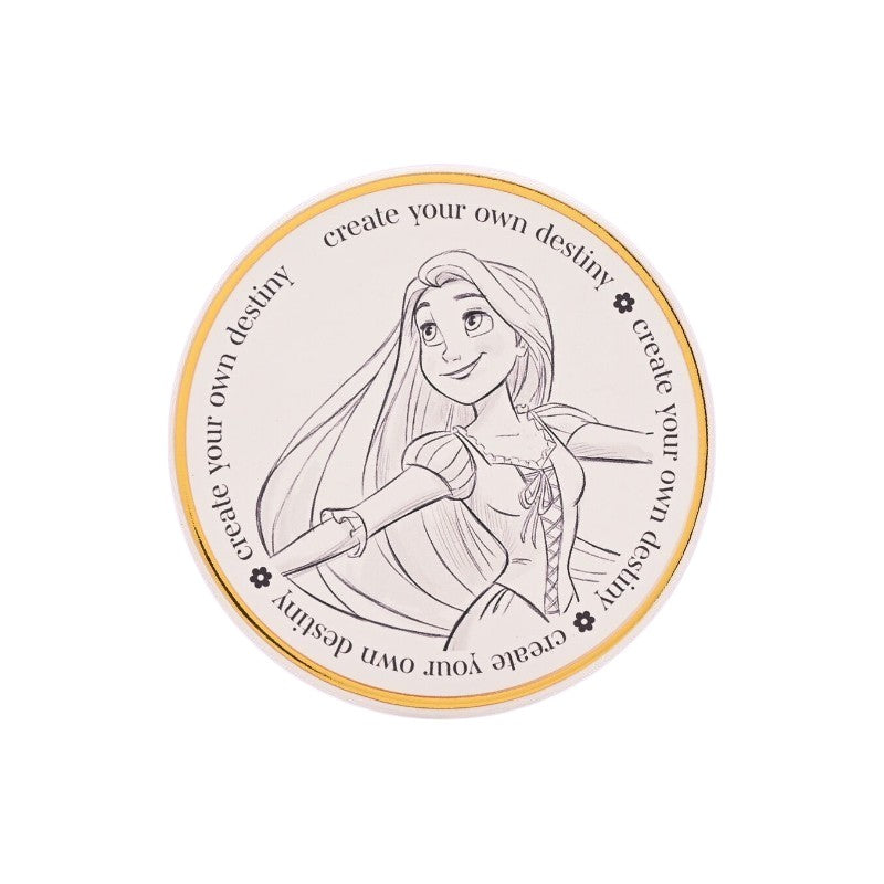 Magic Tour Club ronde onderzetter met een zwart-witte lijntekening van Rapunzel en de tekst create your own destiny