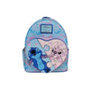 Magic Tour Club Disney Loungefly mini rugzak met Stitch en Angel in een hartvormig puzzelontwerp op een blauwe achtergrond