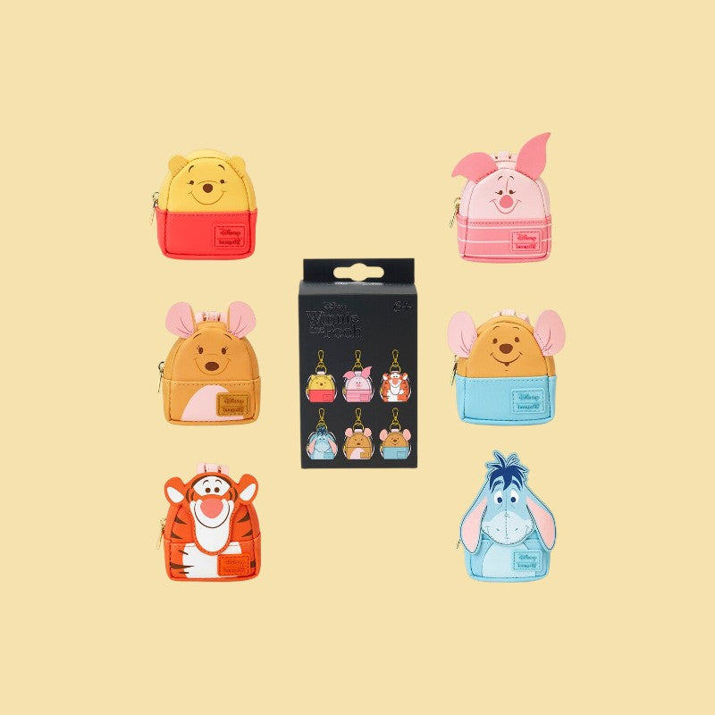 6 stuks - Loungefly Disney Winnie the Pooh mini backpack keychain mystery box