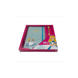 Magic Tour Club Alice in Wonderland A5 notitieboek en goudkleurige pen in een roze geschenkverpakking