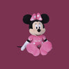 Magic Tour Club Minnie Mouse knuffel van 61 cm in een roze jurk met witte stippen en een bijpassende strik.