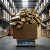 Magic Tour Club mystery box van 10 kg met diverse verloren en retour pakketten op een industriële weegschaal.