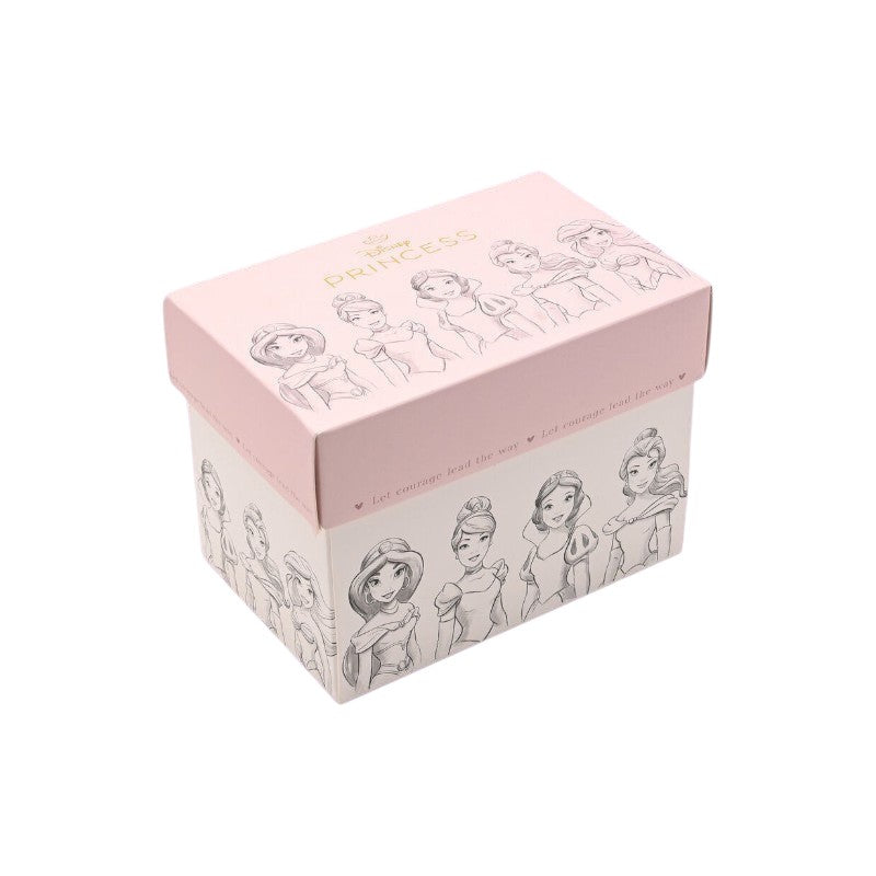 Magic Tour Club Disney Princess mok in een roze geschenkdoos met schetsen van verschillende Disney prinsessen.