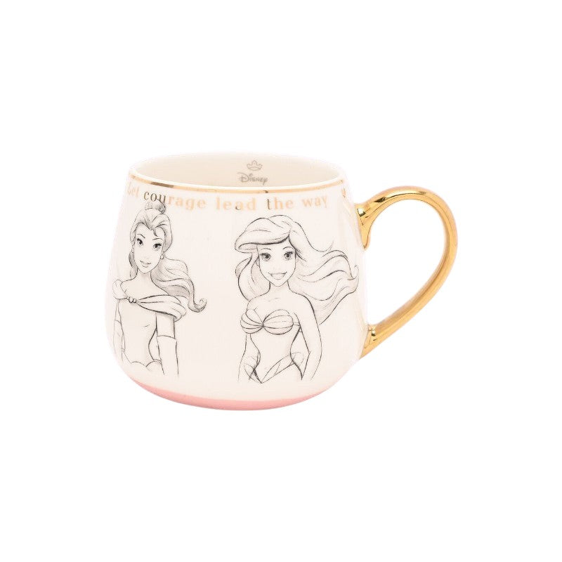Magic Tour Club Disney Princess mok met illustraties van Belle en Ariël, gouden rand en gouden handvat op roze achtergrond