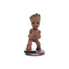 Magic Tour Club Groot Cable Guy figuur van 20 cm die een controller of smartphone vasthoudt