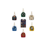 Magic Tour Club set van 6 Harry Potter Loungefly mystery mini rugzak sleutelhangers met diverse Zweinstein thema's
